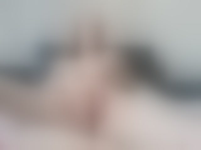Live sex webcam photo for Miss-France #294378332