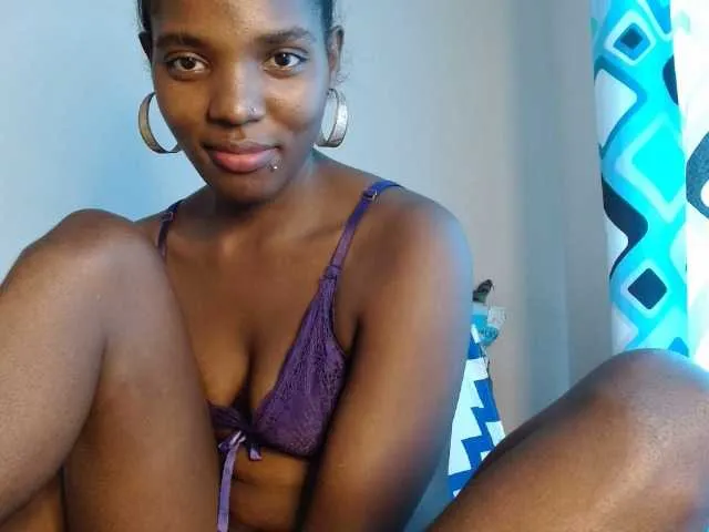 Live sex webcam photo for Miss-Hennessy #276347943