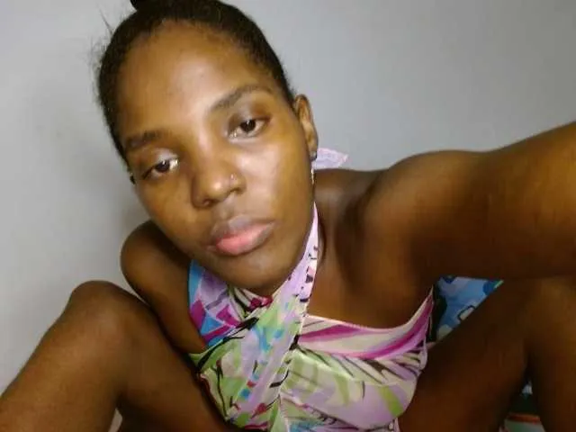 Live sex webcam photo for Miss-Hennessy #277005180