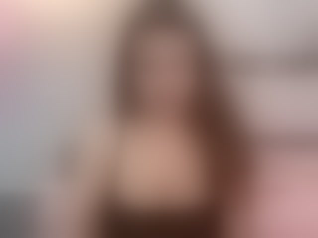 Live sex webcam photo for Miss-Kissss #294215648