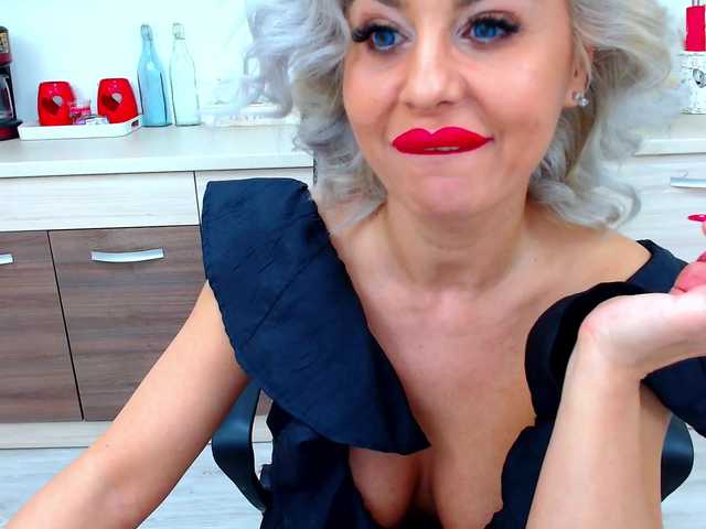 Live sex webcam photo for Miss-Kora #273116265