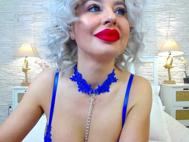 Live sex webcam photo for Miss-Kora #273324536