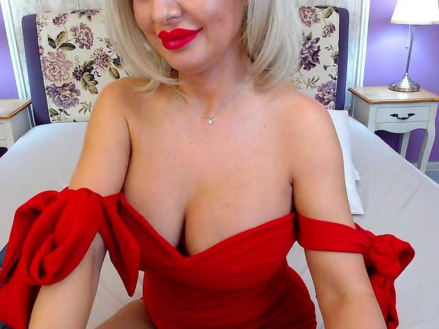 Live sex webcam photo for Miss-Kora #277352379