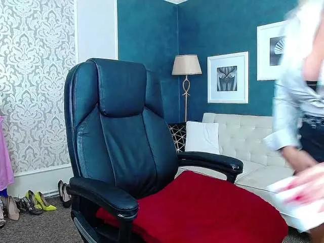 Live sex webcam photo for Miss-Kora #292226516