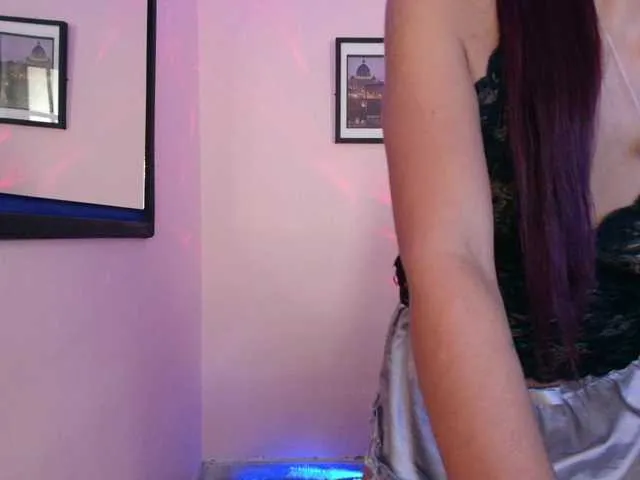 Live sex webcam photo for Miss-Thomson #275960074