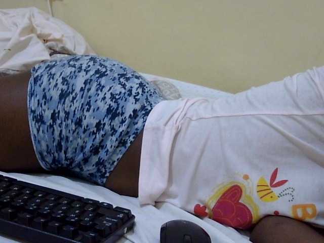 Live sex webcam photo for Miss-beauty #291745796