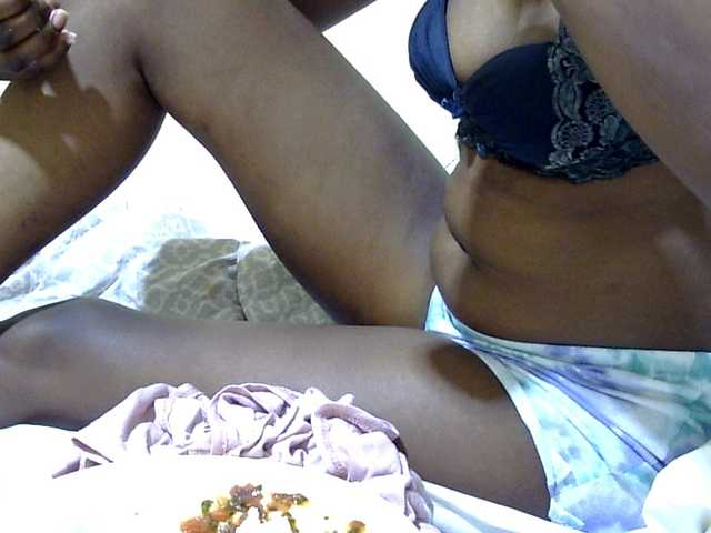 Live sex webcam photo for Miss-beauty #292843386