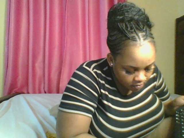 Live sex webcam photo for Miss-tanya01 #277884424