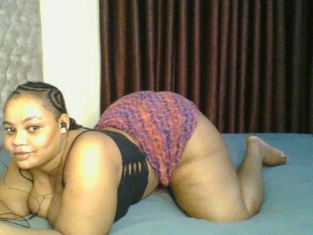 Live sex webcam photo for Miss-tanya01 #290734945