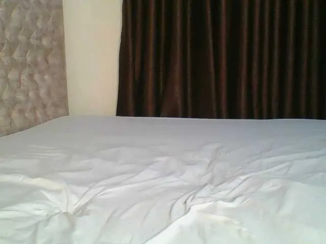 Live sex webcam photo for Miss-tanya01 #291016077