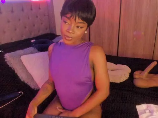 Live sex webcam photo for Miss-west #294205386