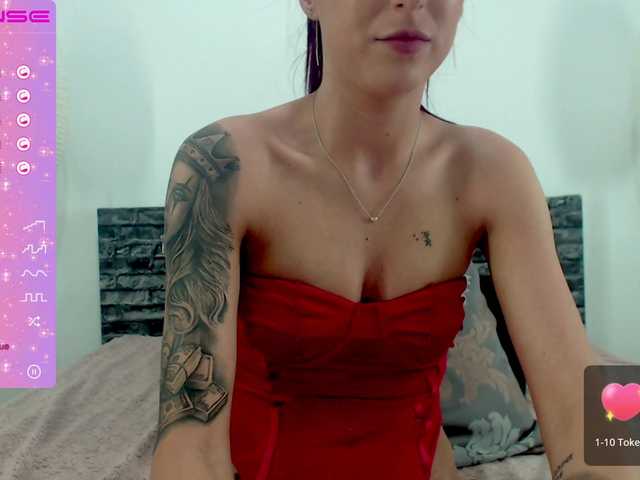 Live sex webcam photo for MissAlice20 #275631860