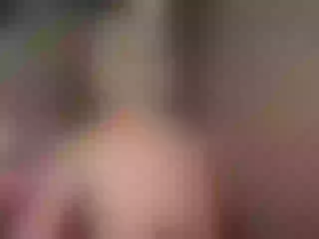 Live sex webcam photo for MissBellex #276854911