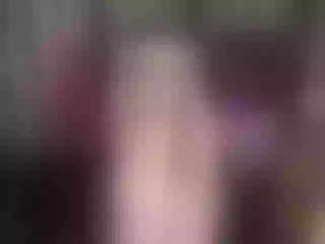 Live sex webcam photo for MissBellex #277999097