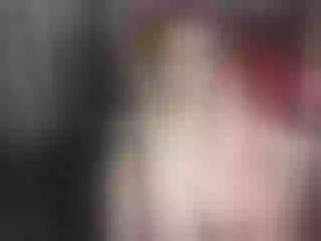 Live sex webcam photo for MissBellex #278085543