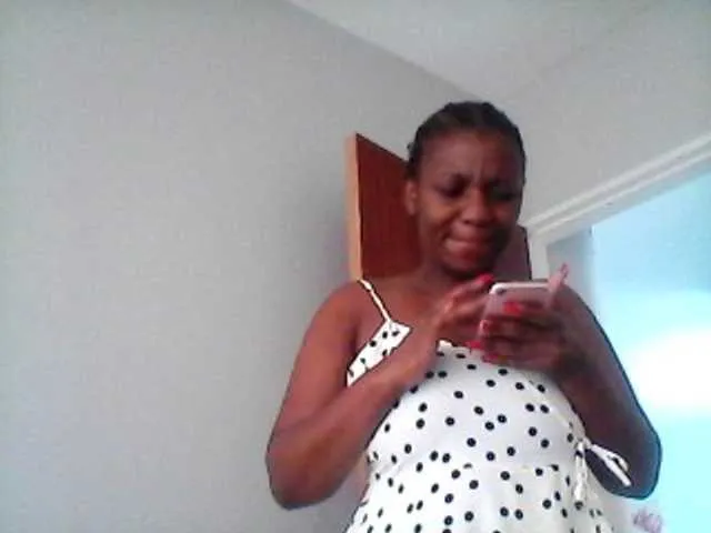 Live sex webcam photo for MissCocoaB #290645777