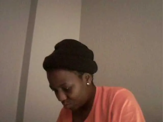 Live sex webcam photo for MissCocoaB #291539996