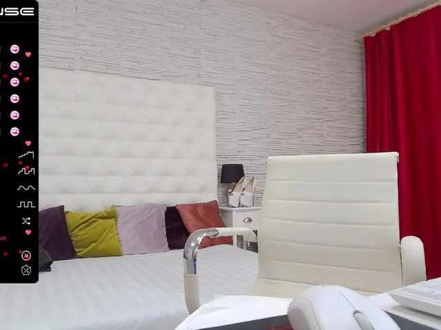 Live sex webcam photo for MissDevlin #273578401