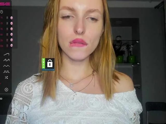 Live sex webcam photo for MissFentasy1 #273205747