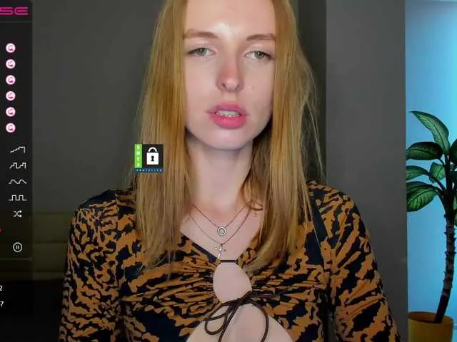 Live sex webcam photo for MissFentasy1 #273796560