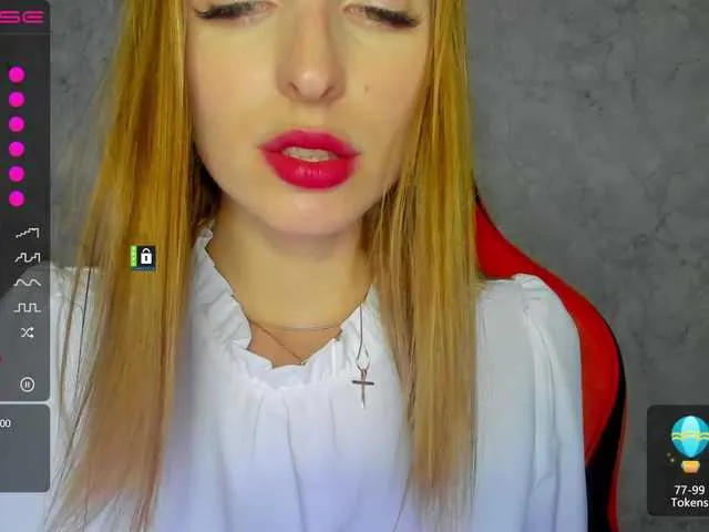Live sex webcam photo for MissFentasy1 #274098957