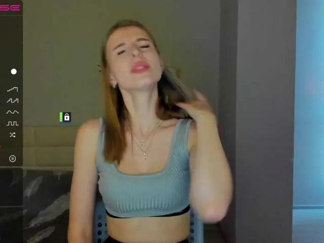 Live sex webcam photo for MissFentasy1 #274117140