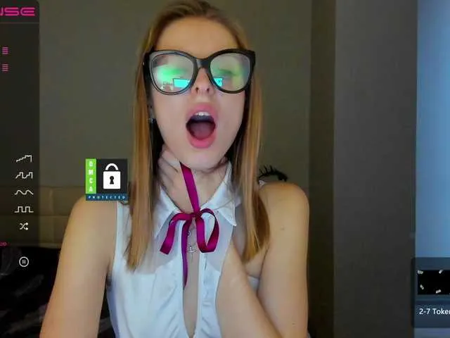 Live sex webcam photo for MissFentasy1 #274158638