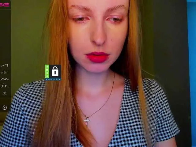 Live sex webcam photo for MissFentasy1 #275627722