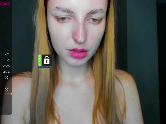 Live sex webcam photo for MissFentasy1 #275954783
