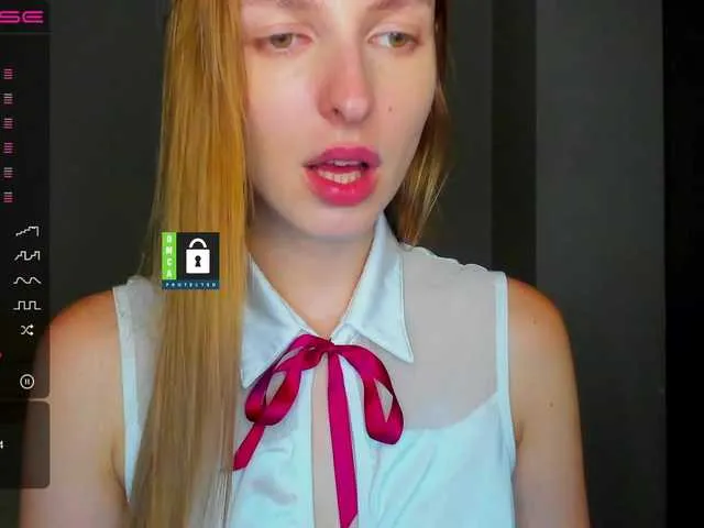 Live sex webcam photo for MissFentasy1 #276067917