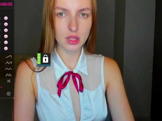 Live sex webcam photo for MissFentasy1 #276069908