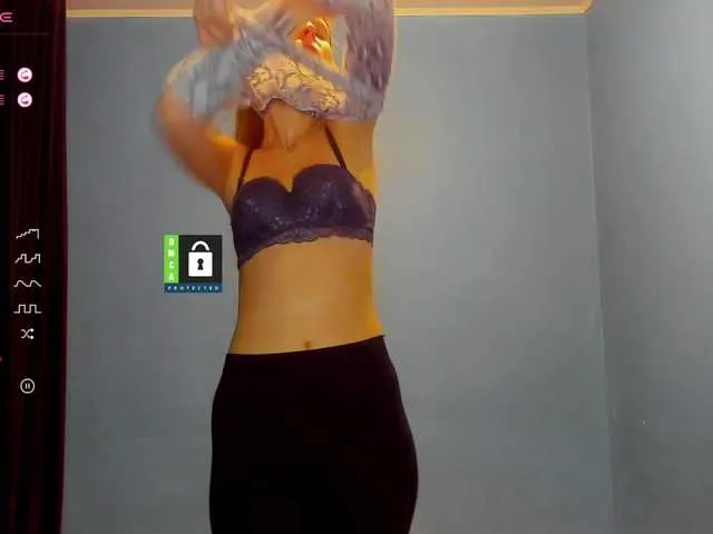 Live sex webcam photo for MissFentasy1 #276421929