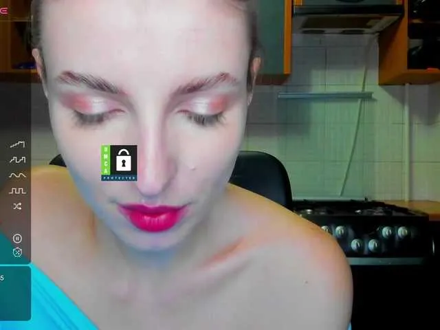 Live sex webcam photo for MissFentasy1 #276736471