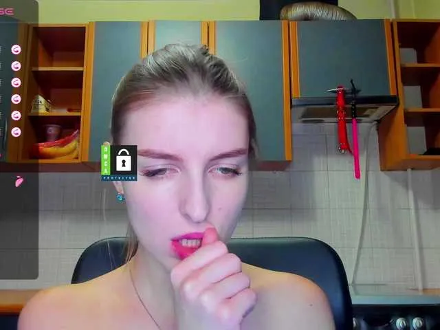 Live sex webcam photo for MissFentasy1 #276916517