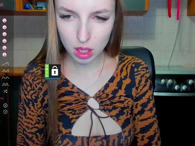Live sex webcam photo for MissFentasy1 #277157497