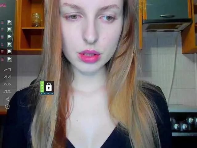 Live sex webcam photo for MissFentasy1 #277655227