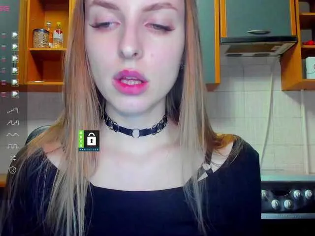 Live sex webcam photo for MissFentasy1 #278029254