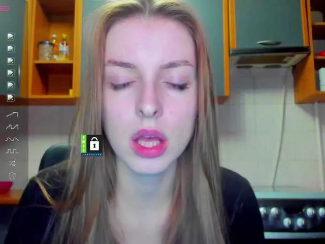 Live sex webcam photo for MissFentasy1 #278041066