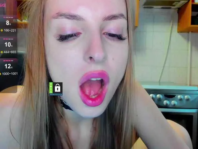 Live sex webcam photo for MissFentasy1 #278167448