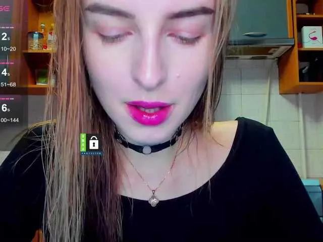 Live sex webcam photo for MissFentasy1 #278397648