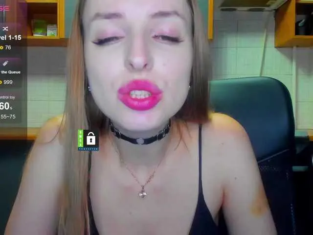 Live sex webcam photo for MissFentasy1 #284546851