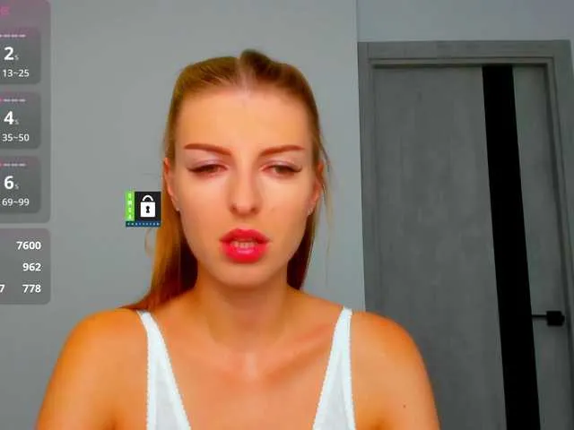 Live sex webcam photo for MissFentasy1 #291551989