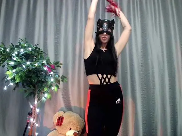 Live sex webcam photo for MissFilinni #272480205