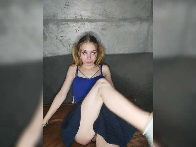 Live sex webcam photo for MissIzi #274127912