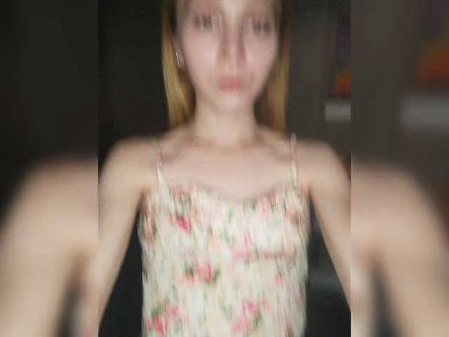 Live sex webcam photo for MissIzi #274138907