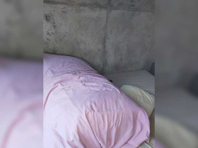 Live sex webcam photo for MissIzi #274229694