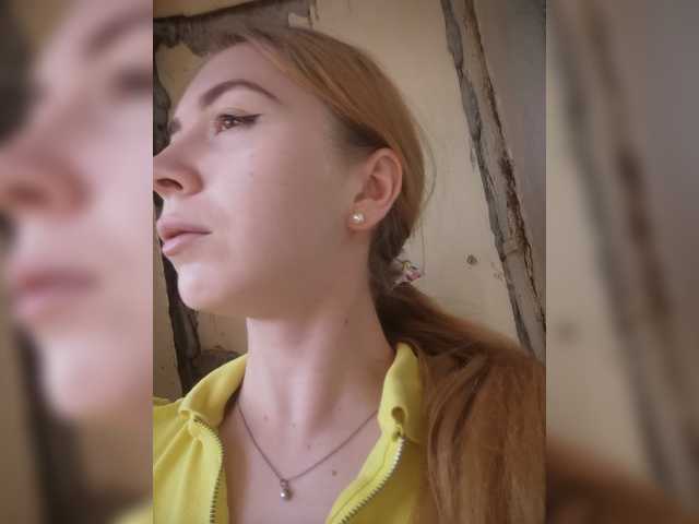 Live sex webcam photo for MissIzi #274268803