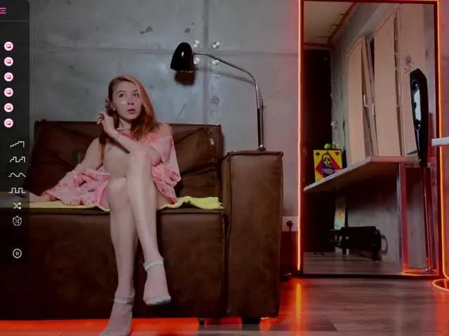 Live sex webcam photo for MissIzi #276082358