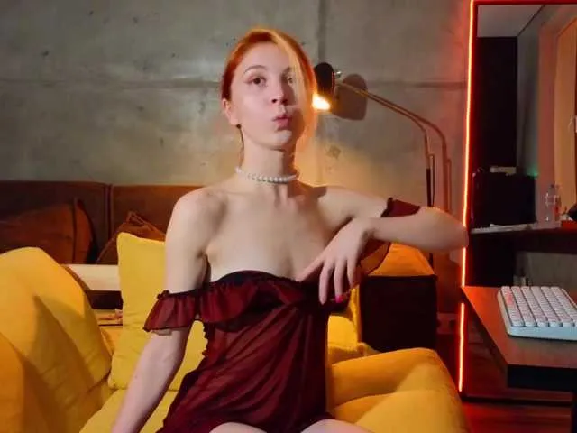 Live sex webcam photo for MissIzi #276484005