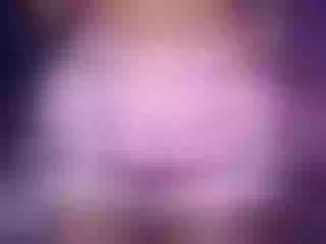 Live sex webcam photo for MissKiarra #291789540